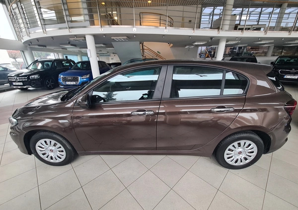 Fiat Tipo cena 48900 przebieg: 71000, rok produkcji 2018 z Strzegom małe 379